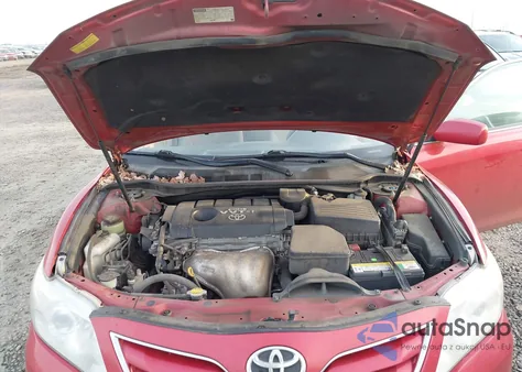 2010 Toyota Camry Le z USA, uszkodzony, nr VIN 4T1BF3EK3AU073842